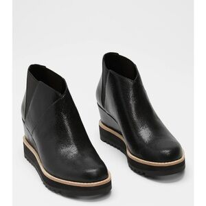 NWOT Eileen Fisher Black Tumbled Nubuck Leather Wedge Ankle Boots-Size 9